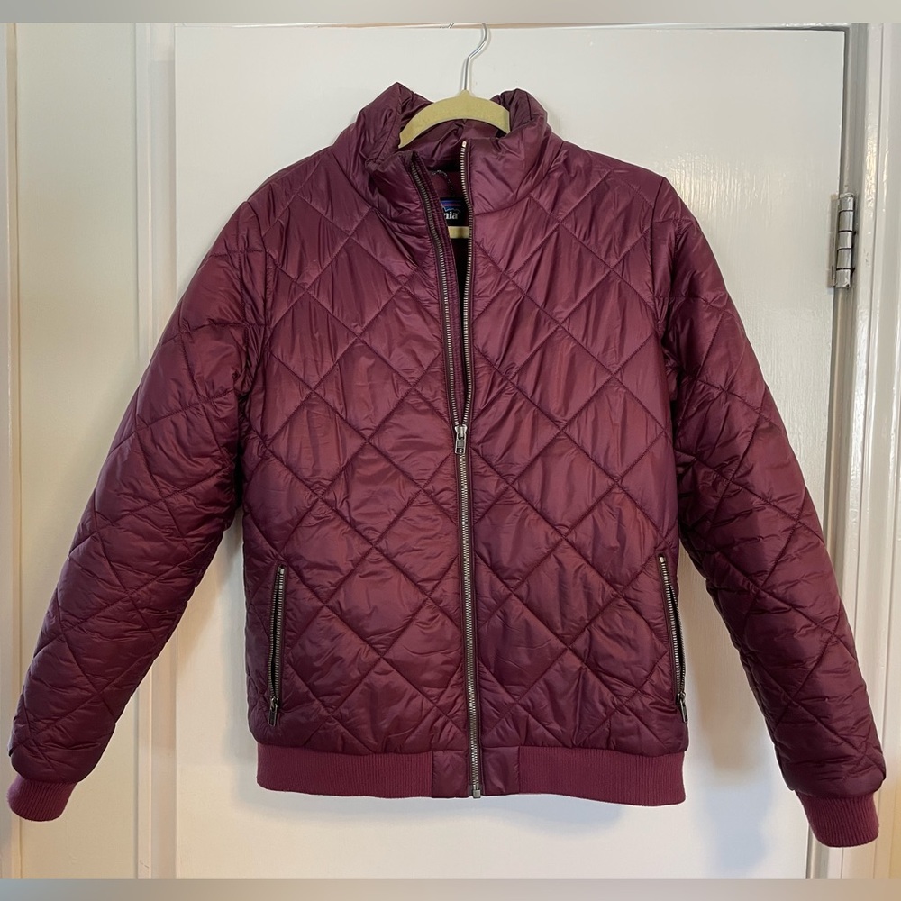 Patagonia Women’s Prow Quilted Bomber Jacket Large